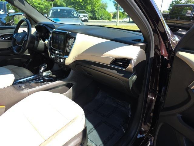 used 2022 Chevrolet Traverse car, priced at $28,999