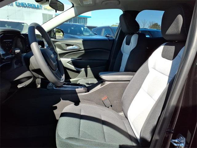 new 2025 Chevrolet Trax car, priced at $22,785