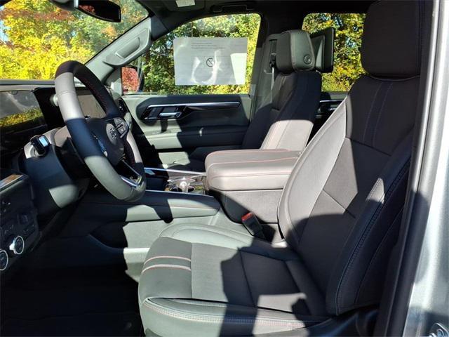 new 2025 Chevrolet Suburban car, priced at $80,005