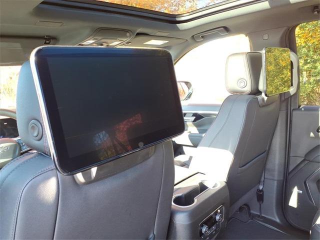 new 2025 Chevrolet Suburban car, priced at $80,005