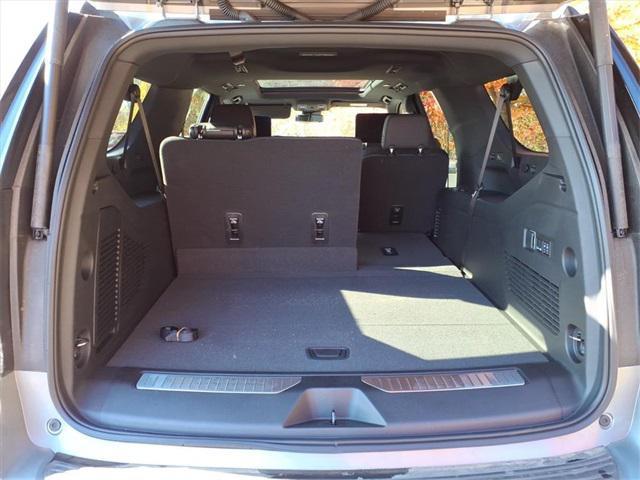 new 2025 Chevrolet Suburban car, priced at $80,005
