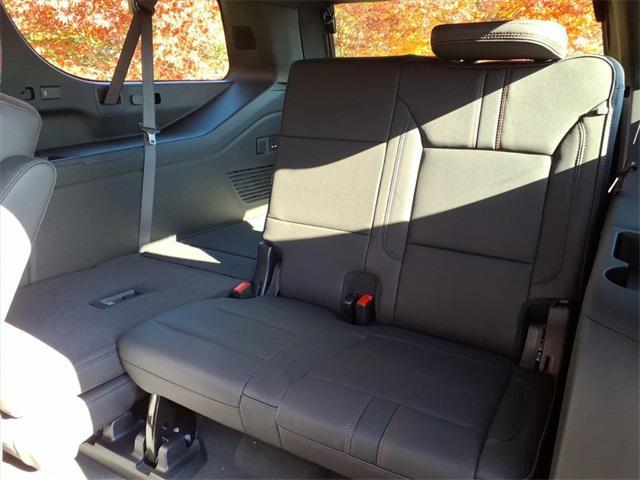 new 2025 Chevrolet Suburban car, priced at $80,005