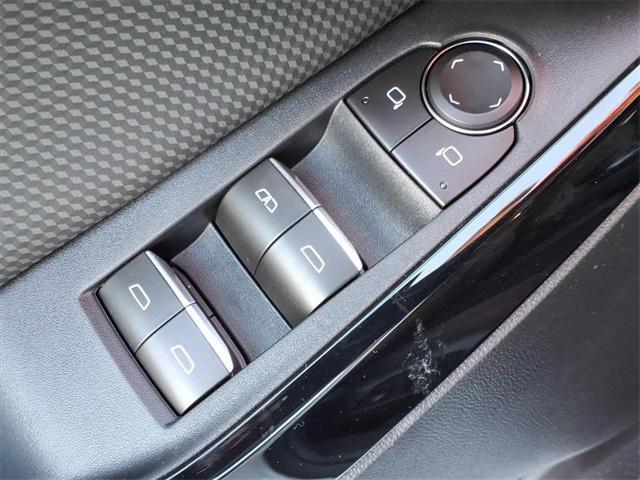 new 2026 Chevrolet Equinox car, priced at $35,890