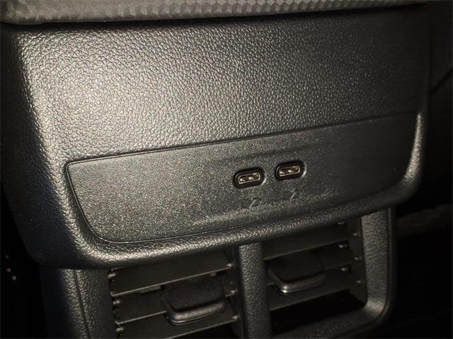 new 2026 Chevrolet Equinox car, priced at $35,890