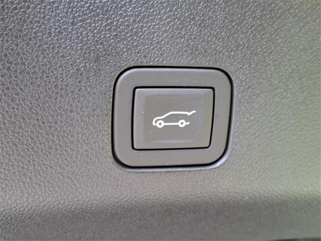 new 2025 Chevrolet Suburban car, priced at $80,005