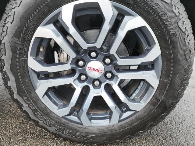 used 2023 GMC Canyon car, priced at $39,999