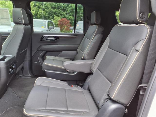 new 2025 Chevrolet Suburban car, priced at $80,705