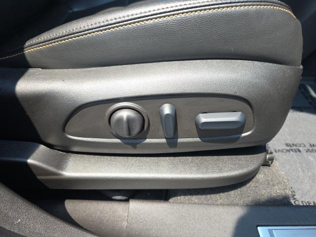 used 2022 Chevrolet Equinox car, priced at $23,999