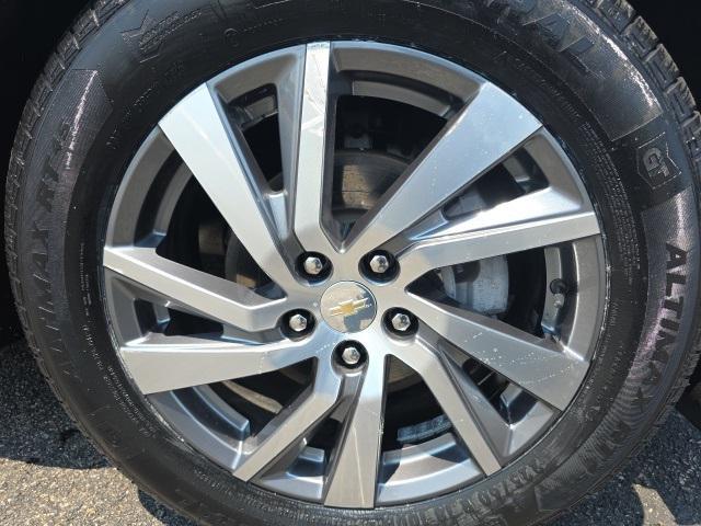 used 2022 Chevrolet Equinox car, priced at $23,999