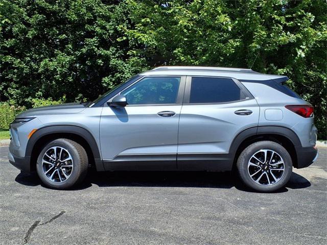 new 2025 Chevrolet TrailBlazer car, priced at $26,700