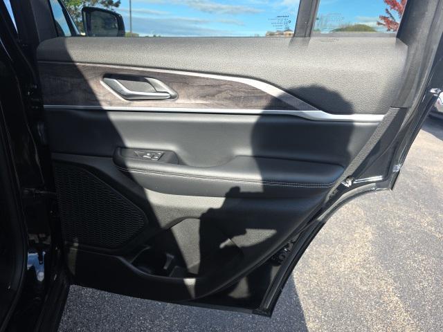 used 2023 Jeep Grand Cherokee car, priced at $30,499