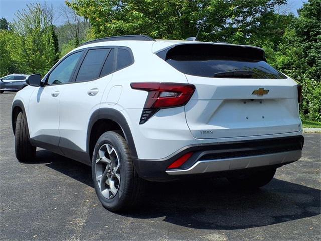 new 2025 Chevrolet Trax car, priced at $24,385