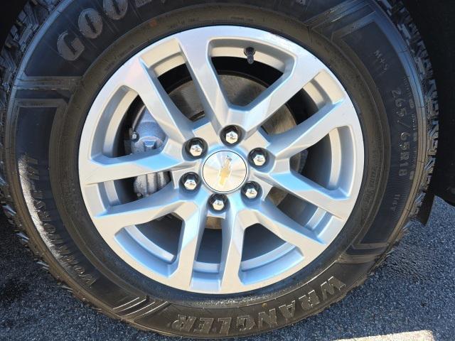 used 2023 Chevrolet Suburban car, priced at $43,999