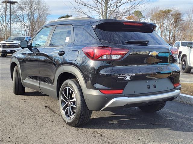 new 2025 Chevrolet TrailBlazer car, priced at $28,240