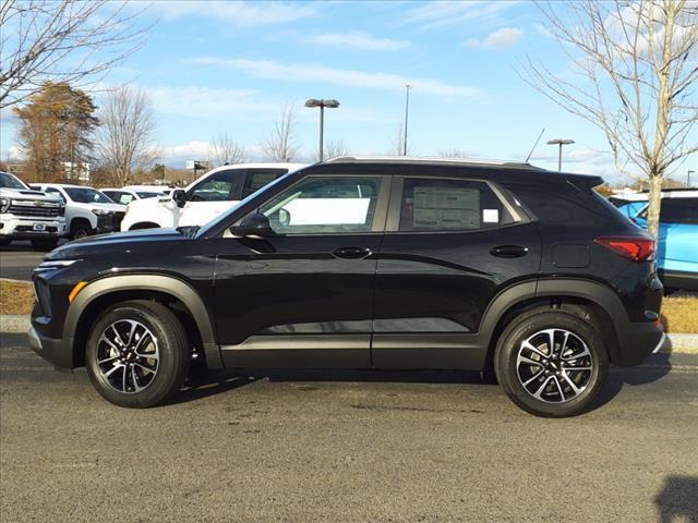 new 2025 Chevrolet TrailBlazer car, priced at $28,240