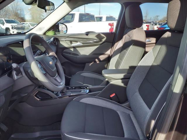 new 2025 Chevrolet TrailBlazer car, priced at $28,240