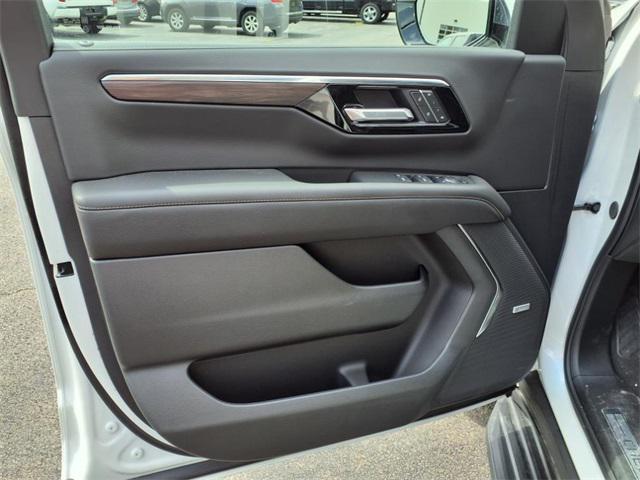 new 2025 Chevrolet Suburban car, priced at $83,535
