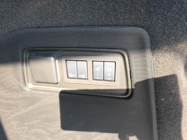 used 2024 Cadillac Escalade car, priced at $84,981