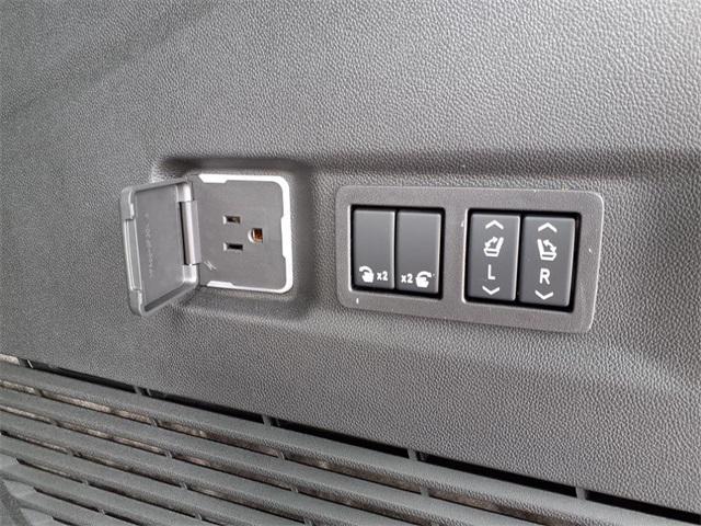 new 2025 Chevrolet Suburban car, priced at $88,620