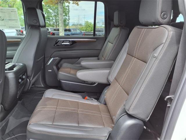 new 2025 Chevrolet Suburban car, priced at $88,620