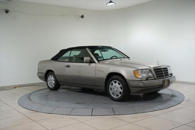 used 1995 Mercedes-Benz E-Class car, priced at $29,995