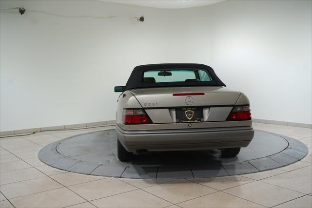 used 1995 Mercedes-Benz E-Class car, priced at $29,995