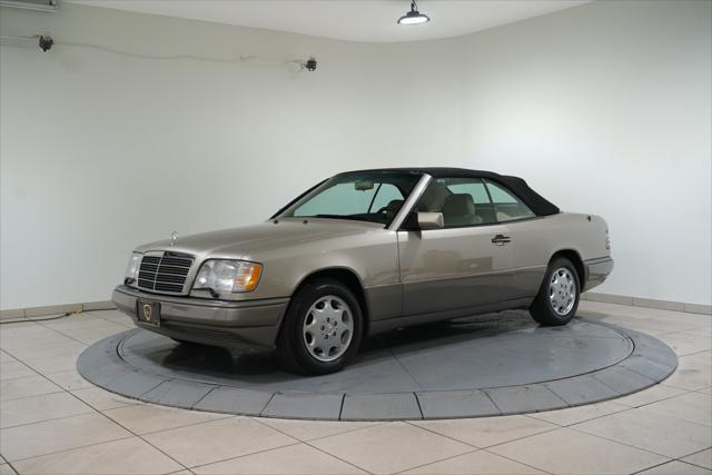 used 1995 Mercedes-Benz E-Class car, priced at $29,995