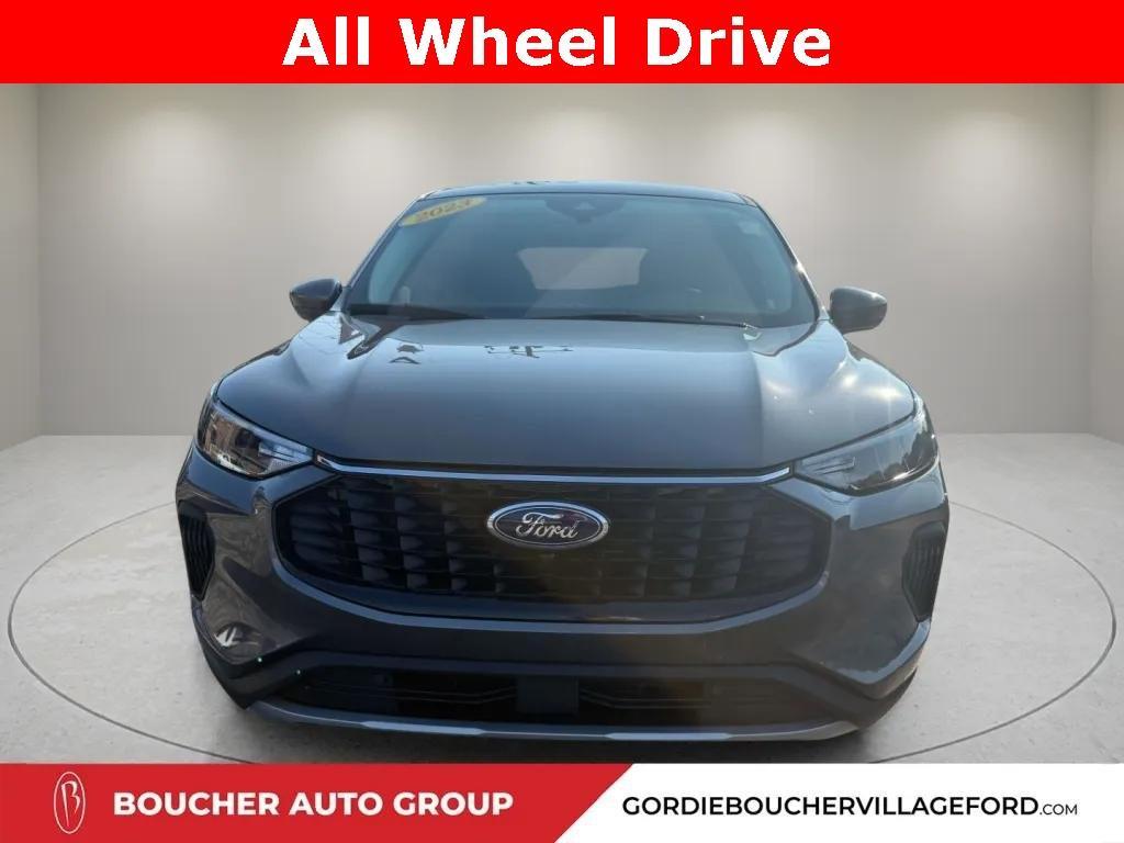 used 2023 Ford Escape car, priced at $25,402