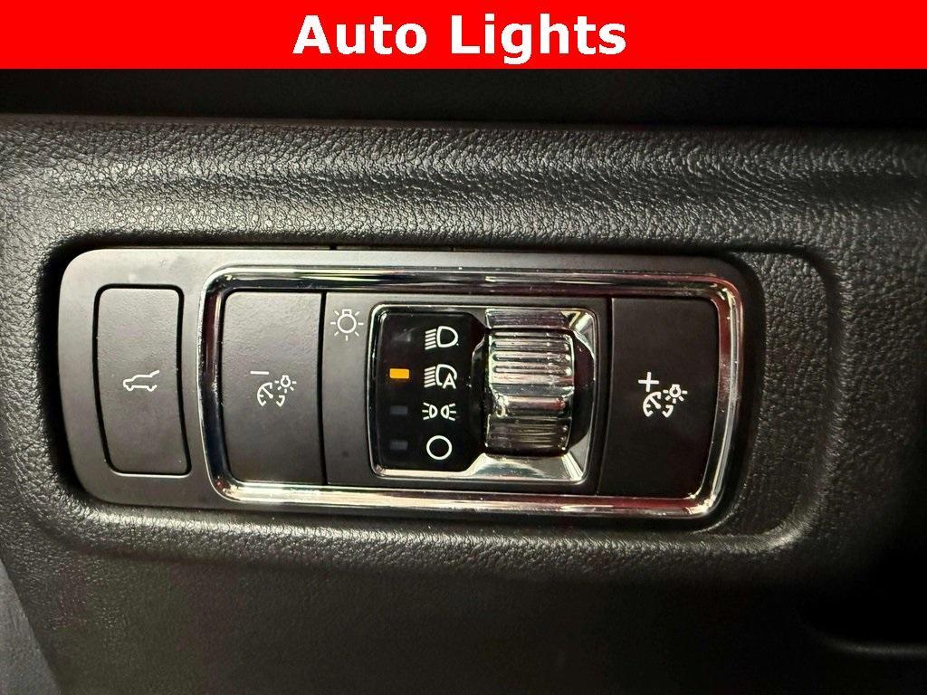 used 2023 Lincoln Corsair car, priced at $39,900