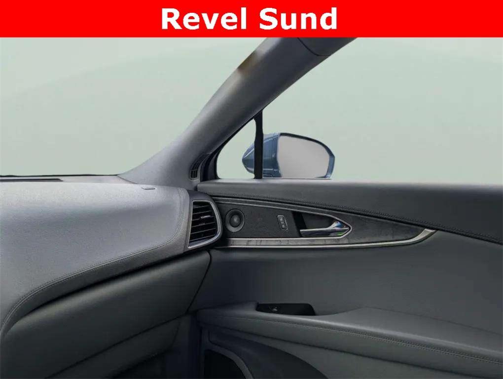 used 2019 Lincoln Nautilus car, priced at $21,581