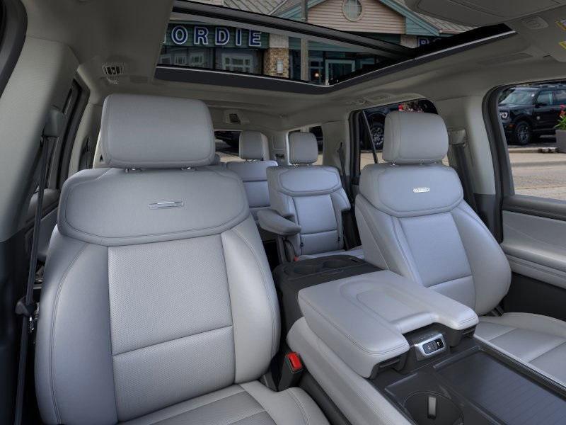 new 2025 Ford Expedition car, priced at $78,512