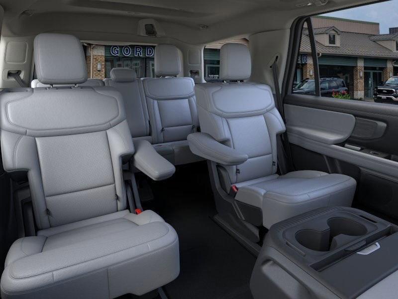 new 2025 Ford Expedition car, priced at $78,512