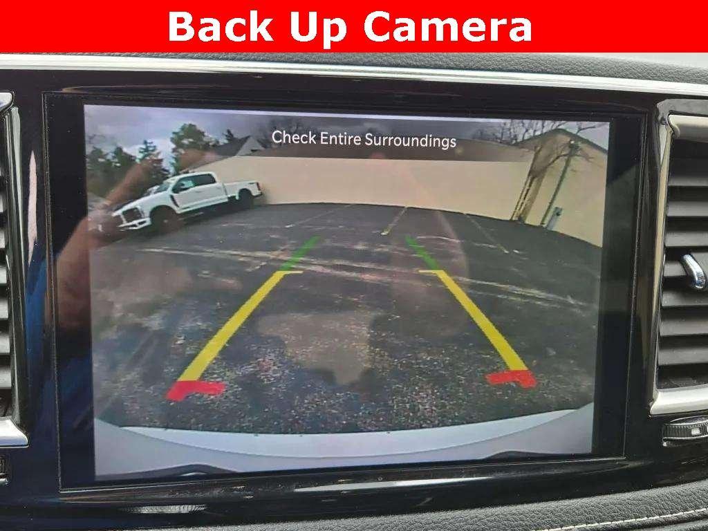 used 2024 Chrysler Pacifica Hybrid car, priced at $29,400