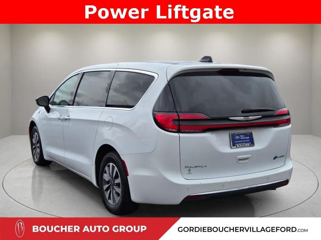 used 2024 Chrysler Pacifica Hybrid car, priced at $29,400