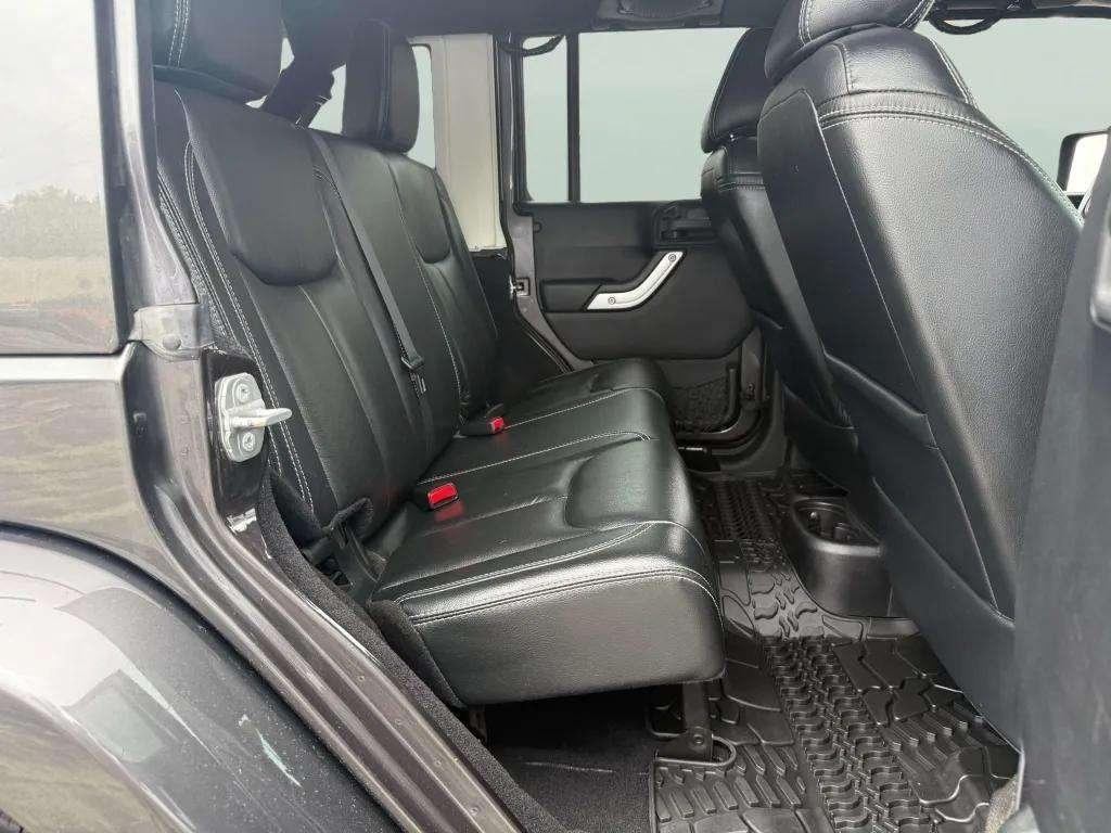 used 2014 Jeep Wrangler Unlimited car, priced at $17,500