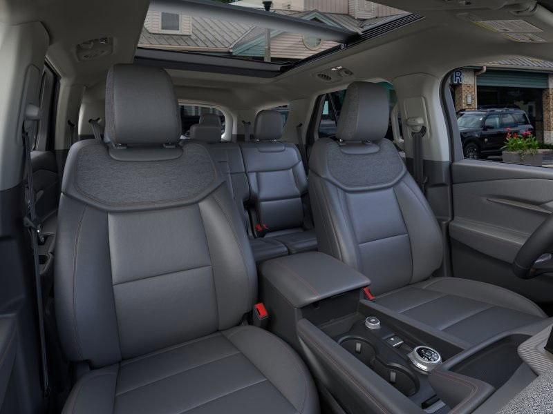 new 2025 Ford Explorer car, priced at $43,173