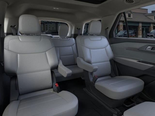 new 2025 Ford Explorer car, priced at $45,702