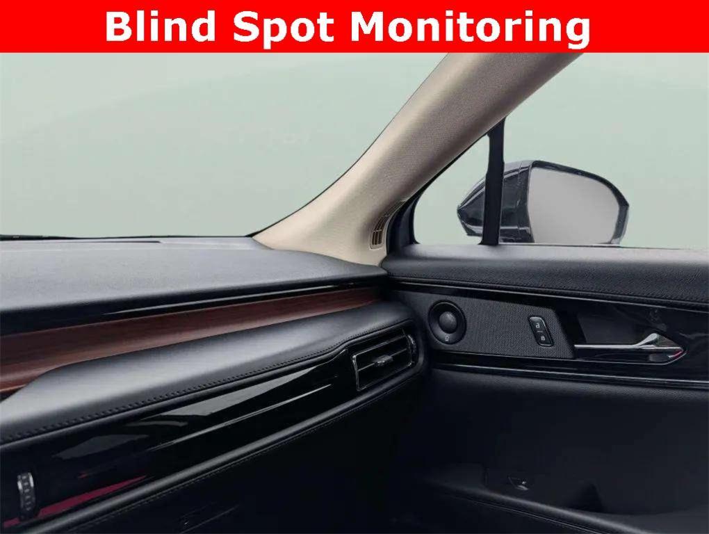 used 2022 Lincoln Nautilus car, priced at $40,900