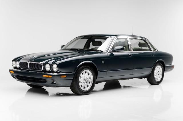 used 2000 Jaguar XJ8 car, priced at $18,995