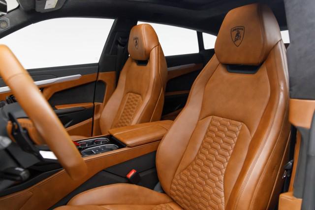 used 2019 Lamborghini Urus car