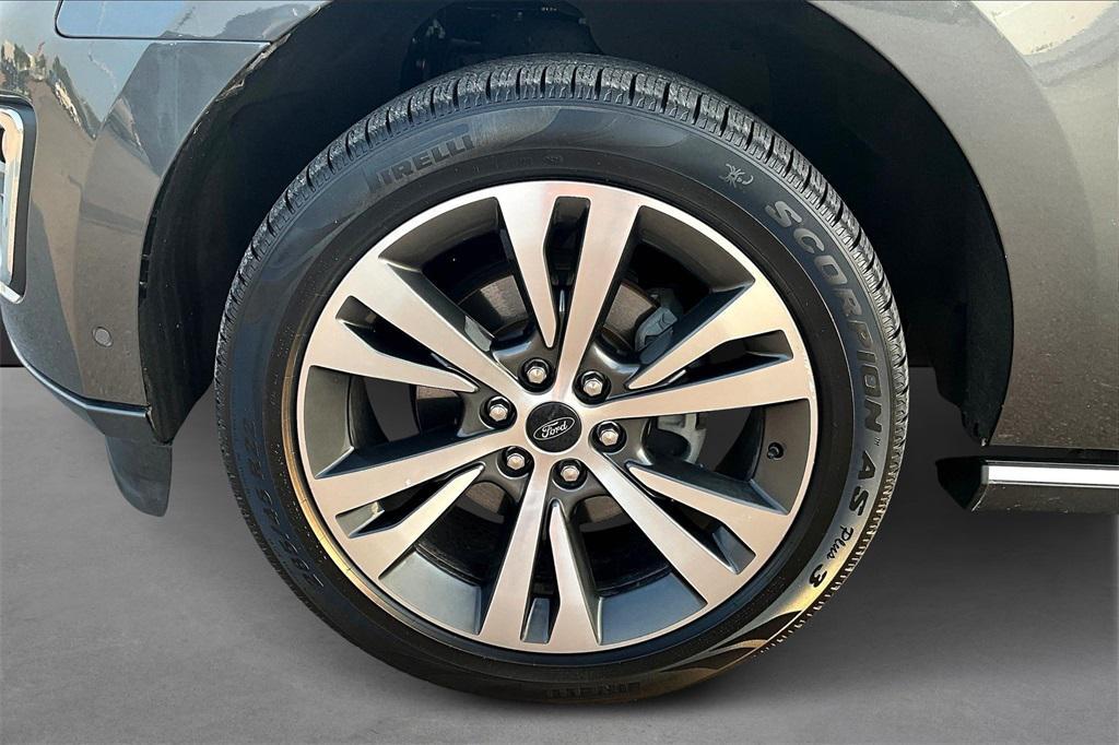 used 2021 Ford Expedition Max car, priced at $28,725