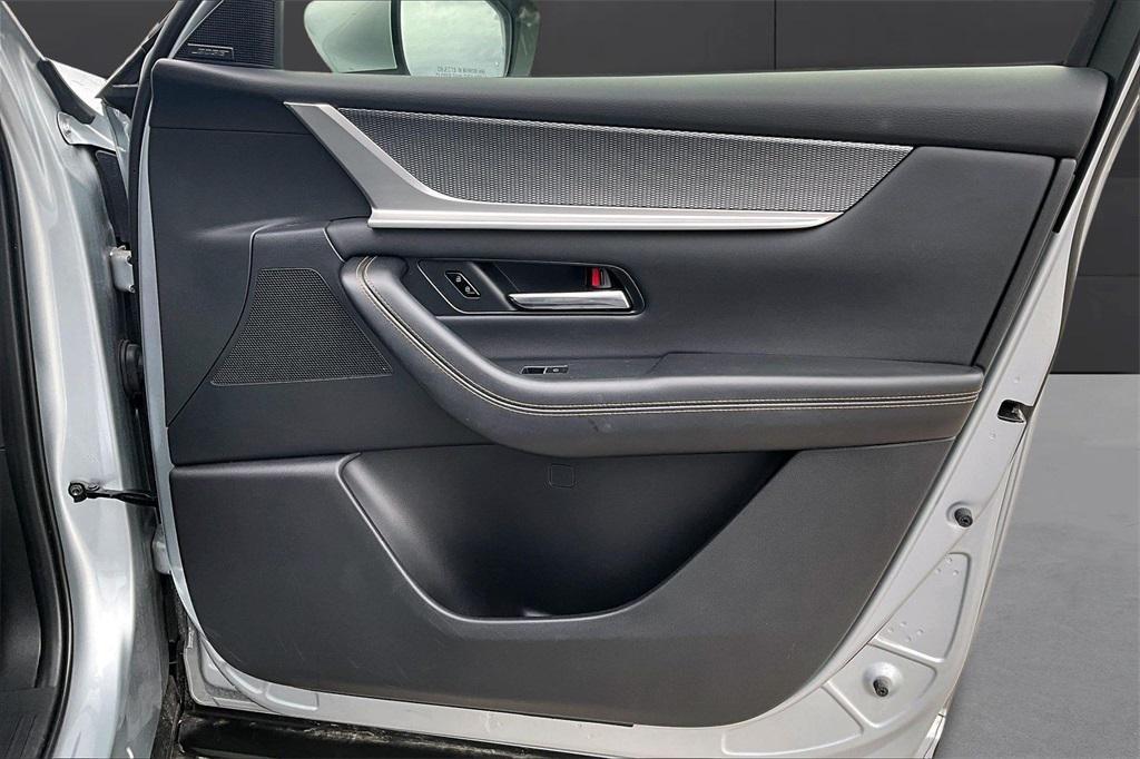 used 2025 Mazda CX-90 car, priced at $39,403