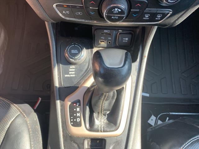 used 2015 Jeep Cherokee car, priced at $11,543