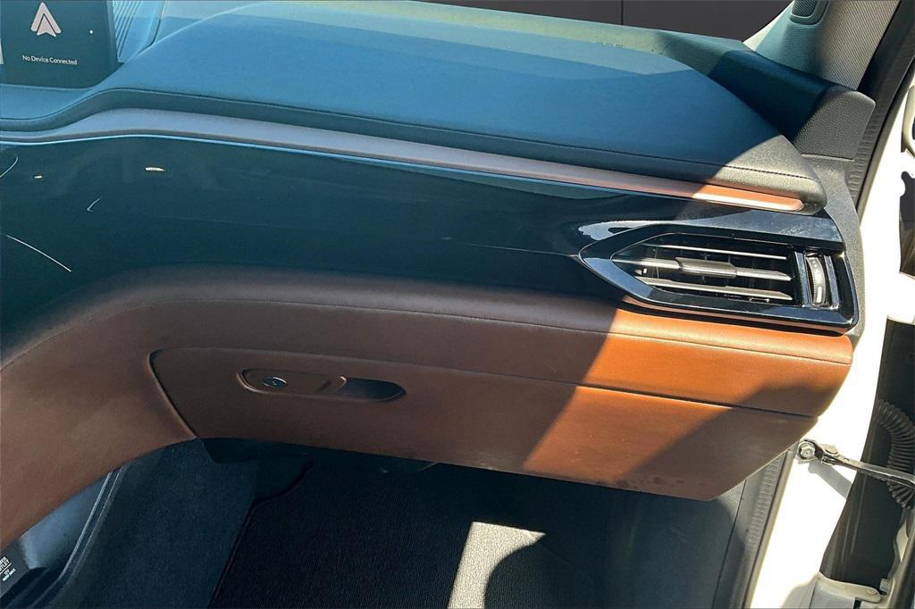 used 2022 Acura MDX car, priced at $34,687