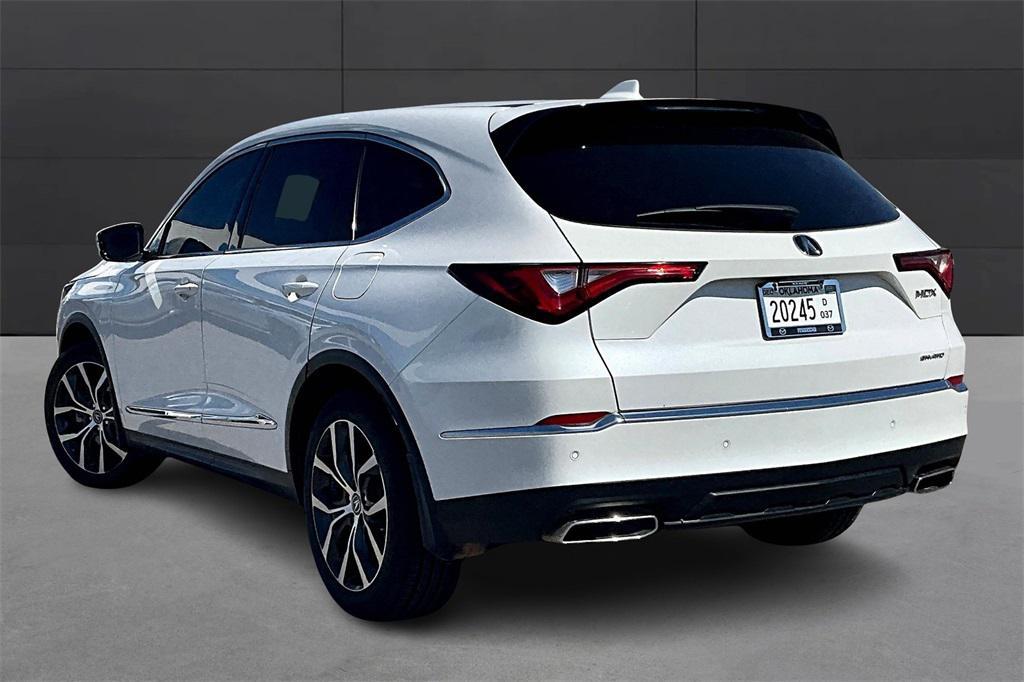 used 2022 Acura MDX car, priced at $34,687