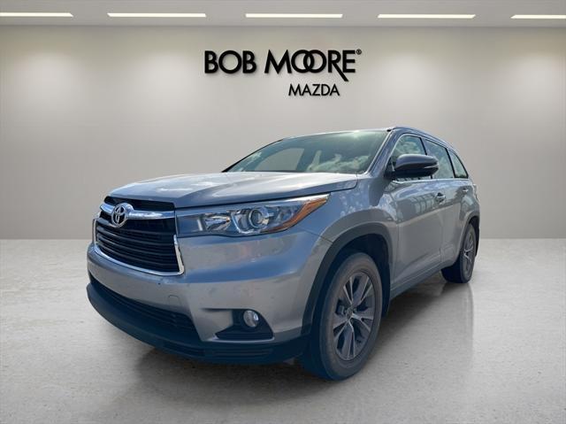 used 2015 Toyota Highlander car, priced at $17,500