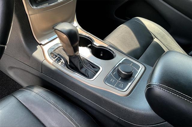used 2016 Jeep Grand Cherokee car, priced at $16,944