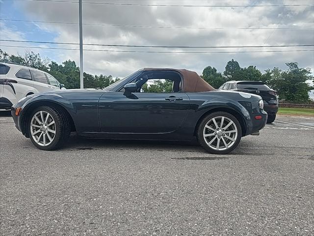 used 2006 Mazda MX-5 Miata car, priced at $11,500