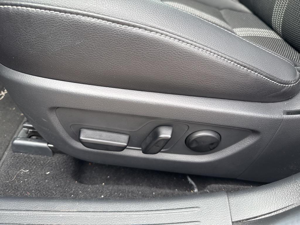 used 2025 Mazda CX-50 Hybrid car, priced at $31,827