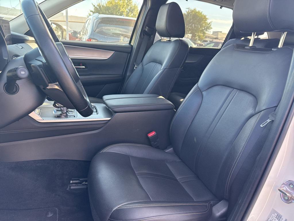 used 2025 Mazda CX-90 car, priced at $33,589